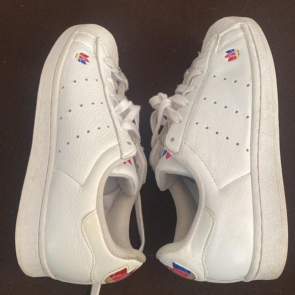 Adidas men’s size 5.5 fit a woman’s 7.5 - Picture 4 of 5